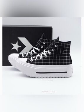 Women’s Converse Double Stack 7.5- worn once